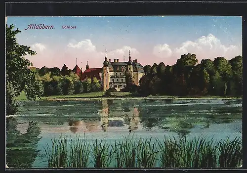 AK Altdöbern, Blick über das Wasser zum Schloss