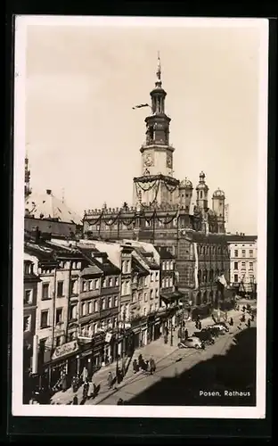 AK Posen / Poznan, Geschäfte und Rtahaus aus der Vogelschau