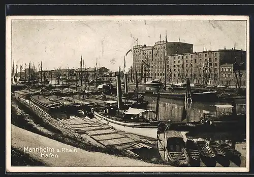 AK Mannheim a. Rhein, Blick in den Hafen