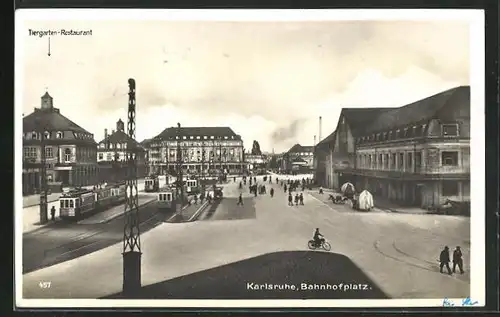 AK Karlsruhe, Bahnhofsplatz mit Strassenbahnen