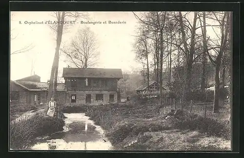 AK Élancourt, Orphélinat, Boulangerie et Buanderie