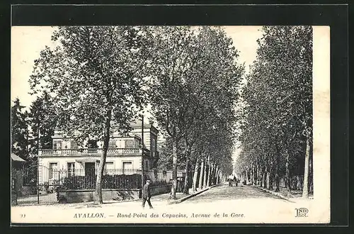 AK Avallon, Rond Point des Capucins, Avenue de la Gare