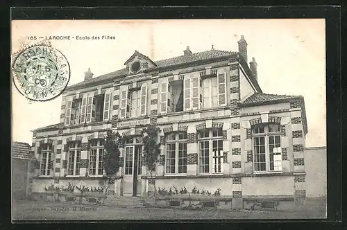 AK Laroche, Ecole des Filles, Mädchenschule