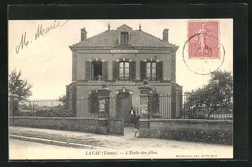 AK Lavau, L`Ecole des filles