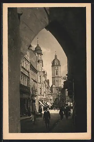 AK Jena, Blick durch das Johannistor in die Johannisstrasse mit Geschäften