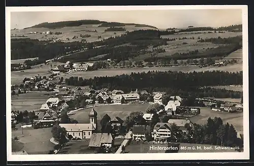 AK Hinterzarten /Bad. Schwarzwald, Ortsansicht aus der Vogelschau