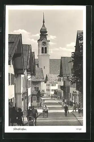 AK Sonthofen, Marktstrasse mit Passanten