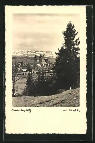 AK Lindenberg / i. Allgäu, Ortsansicht mit Blick auf Gebirgszug