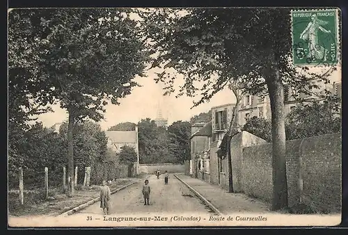 AK Langrune-sur-Mer, route de Courseulles, Kinder auf Strasse