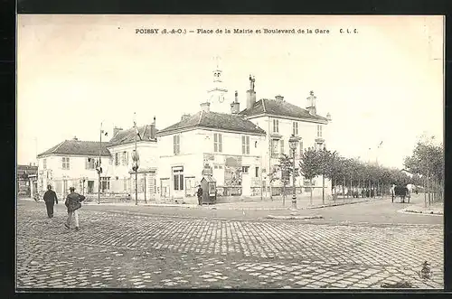 AK Poissy, Place de la mairie et Boulevard de la Gare