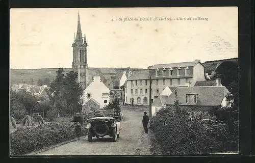 AK St-Jean-du-Doigt, L`Arrivee au Bourg