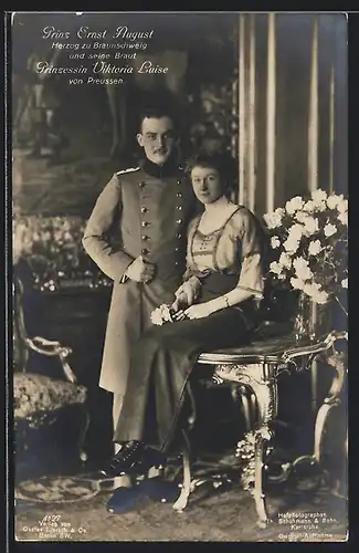 AK Portrait Prinz Ernst August von Braunschweig & Prinzessin Victoria Luise von Preussen