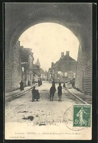 AK Noyen, Entrée du Bourg par la Route du Mans