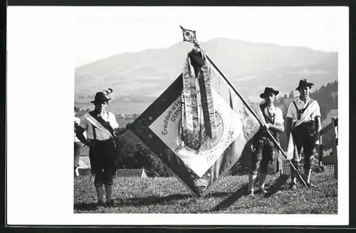 Foto-AK Mittelberg, Trachten- und Heimatverein Gerhalder, Fahnenweihe 1949