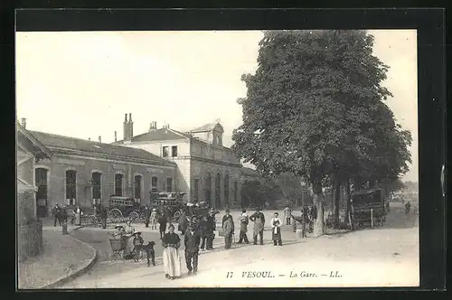 AK Vesoul, la Gare, Bahnhof mit Passagieren