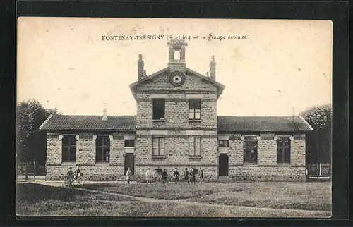 AK Fontenay-Trésigny, Le groupe scolaire