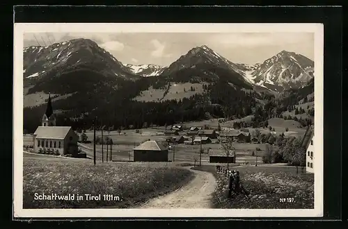 AK Schattwald / Tirol, Partie bei der Kirche