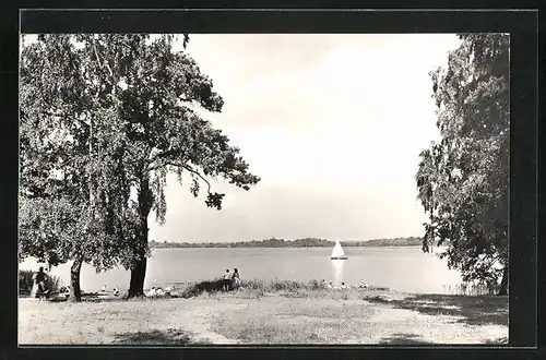 AK Klausdorf, Blick zum Mellensee mit Seegelboot