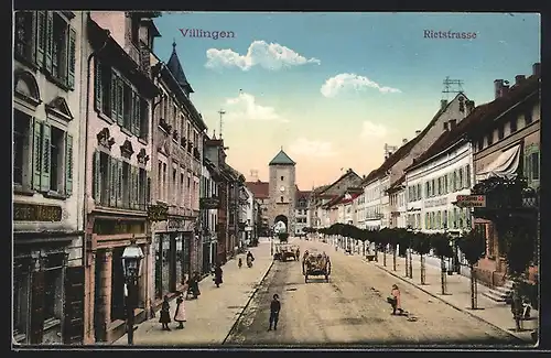 AK Villingen, Rietstrasse mit Geschäften