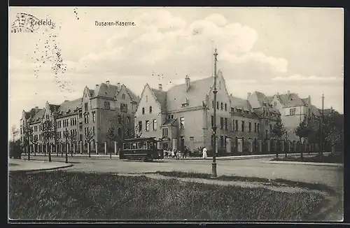 AK Crefeld, Husaren-Kaserne, Strassenbahn