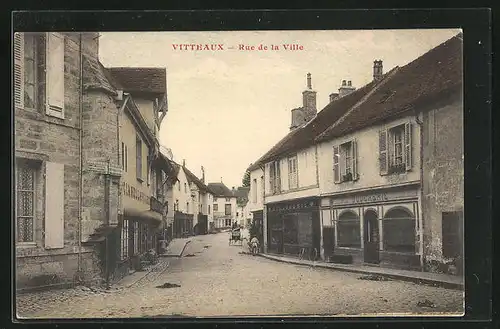 AK Vitteaux, Rue de la Ville, Boucherie et Horologerie