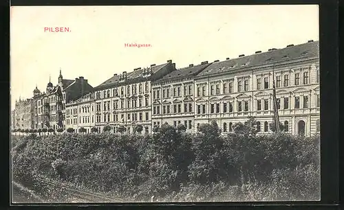 AK Pilsen, Gebäudezeile in der Halekgasse