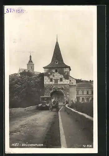 AK Mies, Brückenturm mit Auto