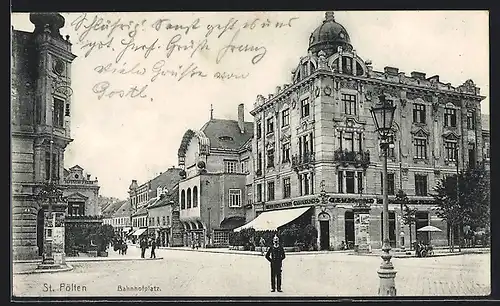 AK St. Pölten, Litfasssäule auf dem Bahnhofplatz