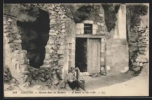 AK Chinon, Maison dans les Rochers, Höhlenwohnung