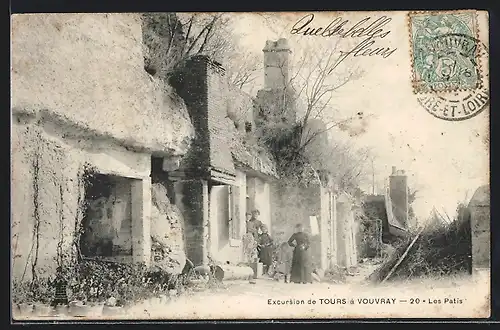 AK Tours, Excursion de Tours à Vouvray, Les Patis, Famille à l`entrée