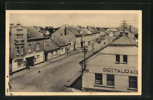 AK Kostelec nad Labem, Teilansicht mit Strassenblick