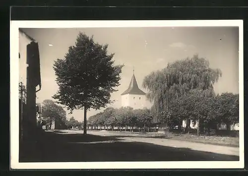 AK Svatá Katerina, Strassenpartie mit Blick zur Kirche