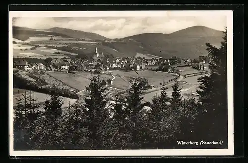 AK Winterberg, Gesamtansicht mit Umgebung