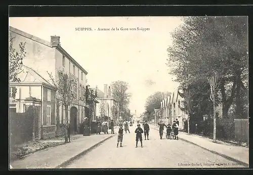 AK Suippes, Avenue de la Gare vers Suippes