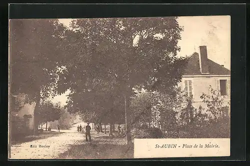 AK St-Aubin, Place de la Mairie