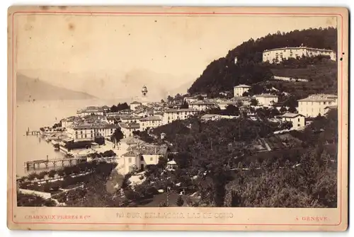 Fotografie Charnaux Freres & Cie., Geneve, Ansicht Bellaggio, Lac de Como, Stadtansicht