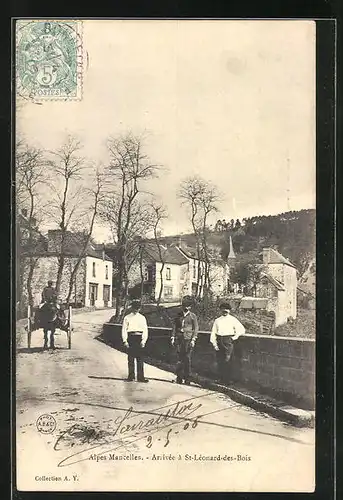 AK Léonard-des-Bois, Drei Herren und eine Kutsche