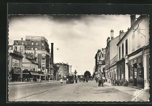 AK Neuiliy-Plaisance, Boulevard Gallieni, Gens et Boutiques