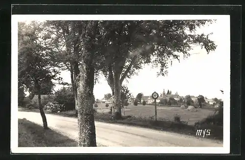 AK Montsalvy, Vue Générale, Route d`Aurillac