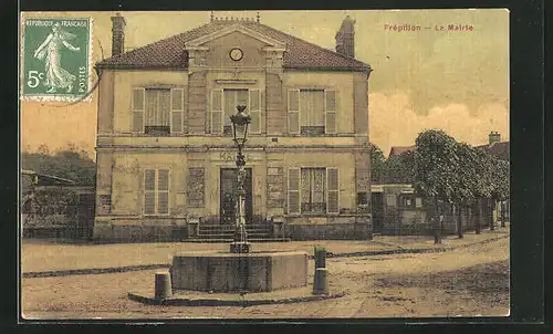 AK Frépillon, La Mairie