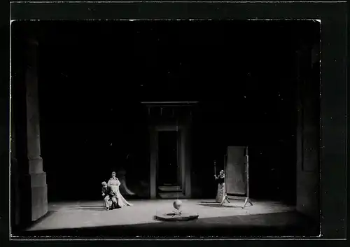 AK Bayreuth, Festspiele 1977, Die Walküre II. Akt, Bühnenbild mit Spiegel