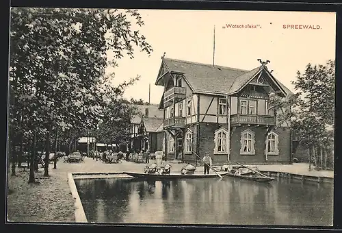 AK Lübbenau /Spreewald, Gasthof Wotschofska mit Kähnen