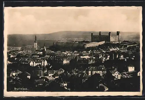 AK Bratislava, Panorama mit Burg