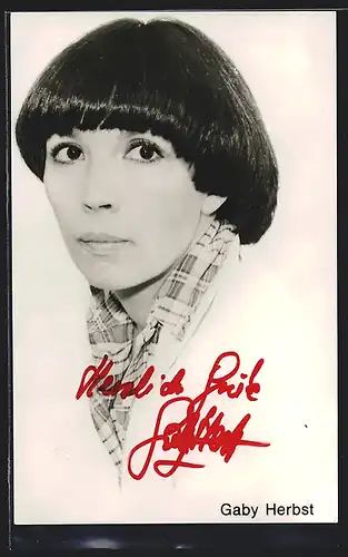 AK Schauspielerin Gaby Herbst im karierten Hemd, mit original Autograph