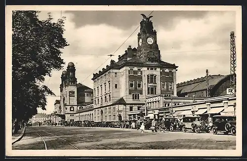 AK Prag / Praha, Strassenpartie am Wilson-Bahnhof