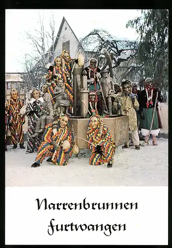 AK Furtwangen, Narrenbrunnen, Einweihung 1984 mit Fasnetfiguren Spättle, Hexe, Bodenwälder