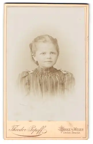 Fotografie Theodor Popoff, Brake a. d. Weser, Lindenstrasse, Süsses kleines Mädchen mit hübschen Gesicht