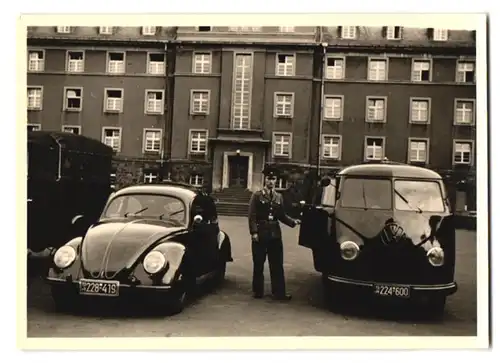 55 Fotografien unbekannter Fotograf, Ansicht Berlin, Berliner Bereitschaftspolizei beim Grenzdienst, Sektorengrenze