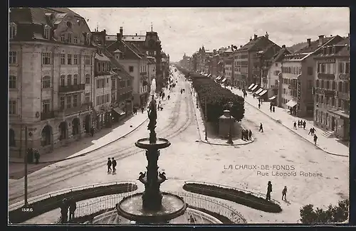 AK La Chaux-de-Fonds, Rue Léopold Robert