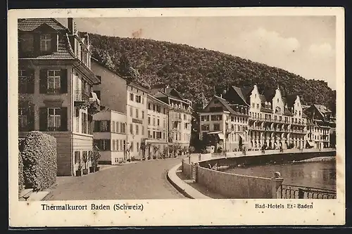 AK Baden, Strassenpartie mit Hotels